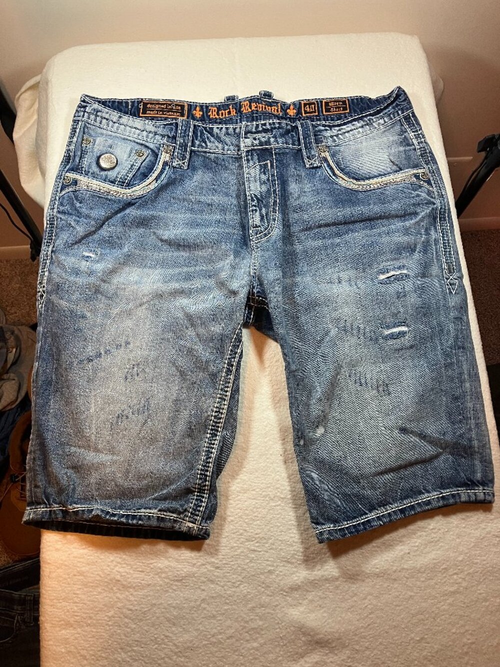 Mens Distressed Rock Revival Wren Shorts Size 40